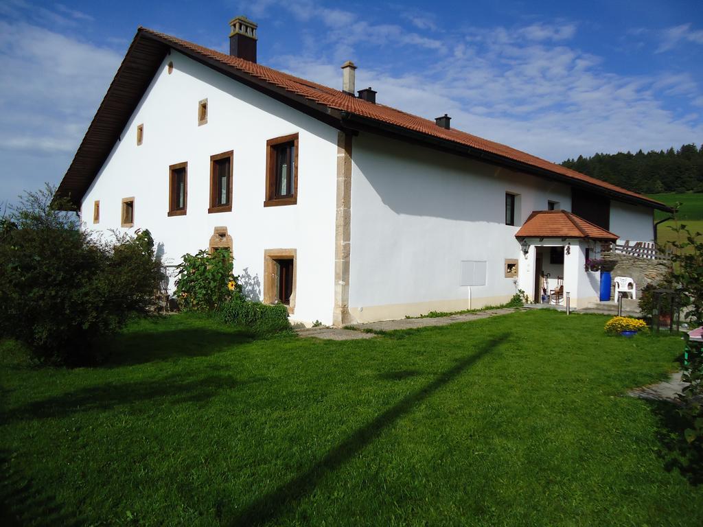 Gite Rural 1666 Saignelégier 객실 사진